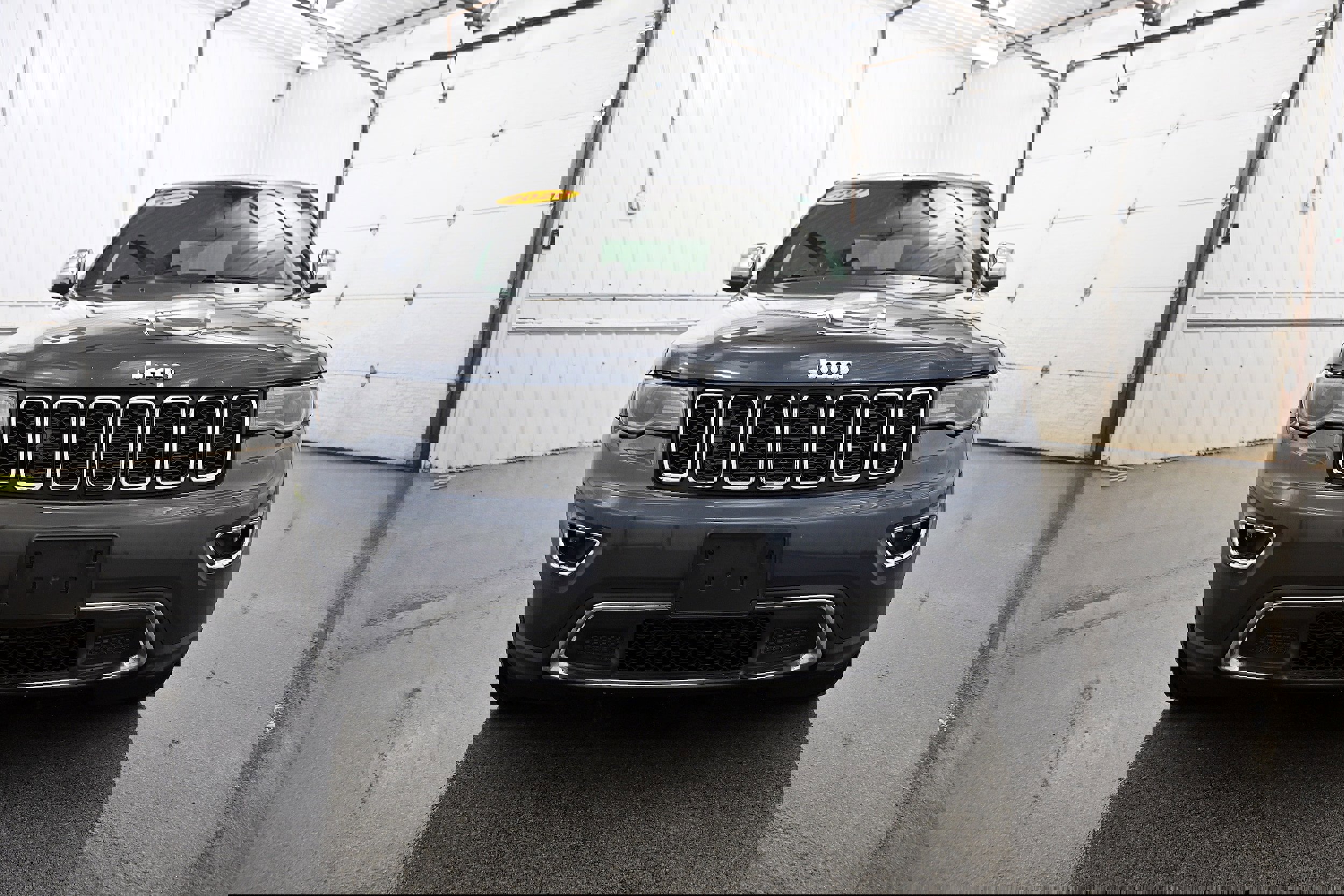 Used 2020 Jeep Grand Cherokee Limited w/ Premium Lighting Group image 22