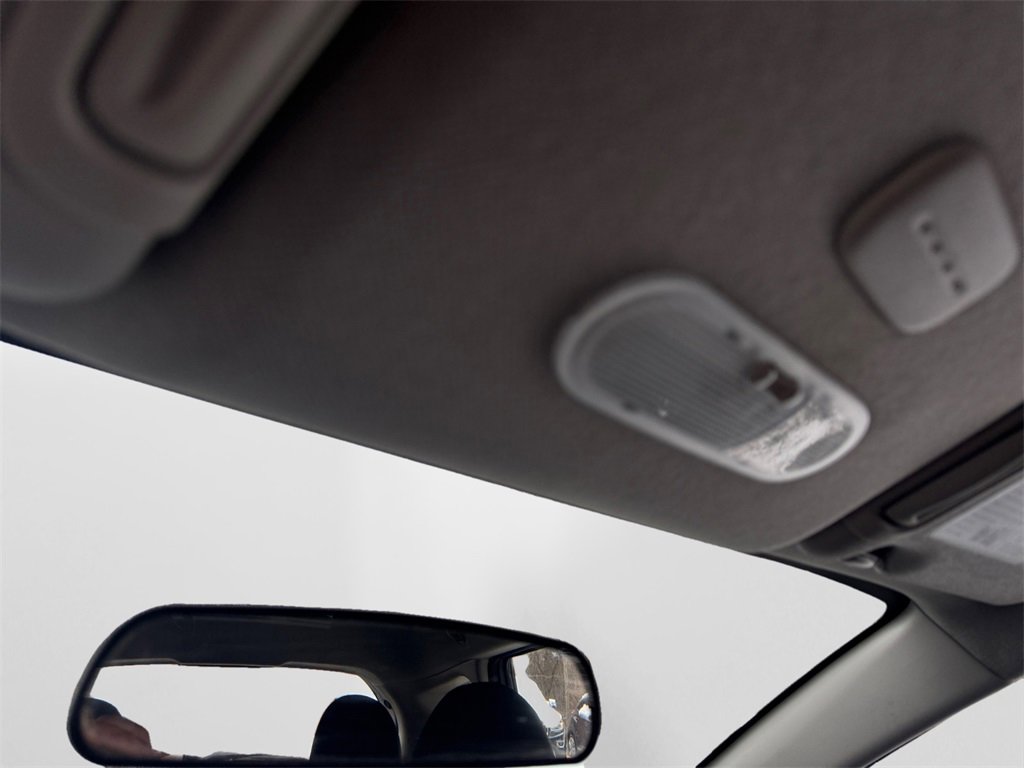 Used 2019 Nissan Versa Note SV image 27