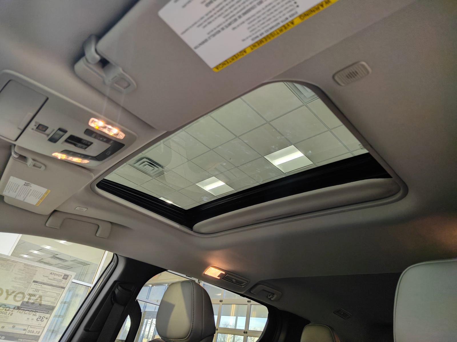 New 2026 Toyota Sienna XLE image 11