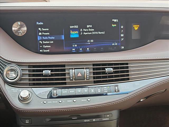 Used 2018 Lexus LS 500 w/ Accessory Package (Z2) image 15