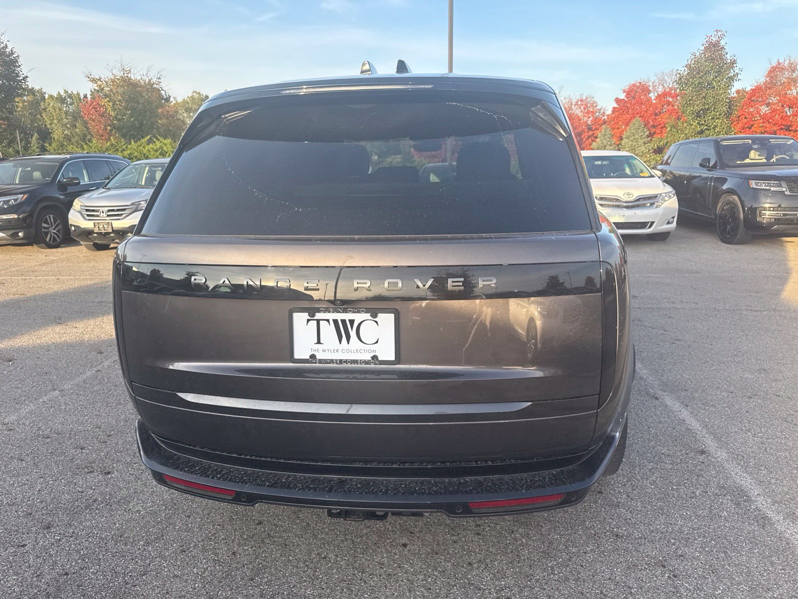 Used 2024 Land Rover Range Rover SE AWD/4WD image 6