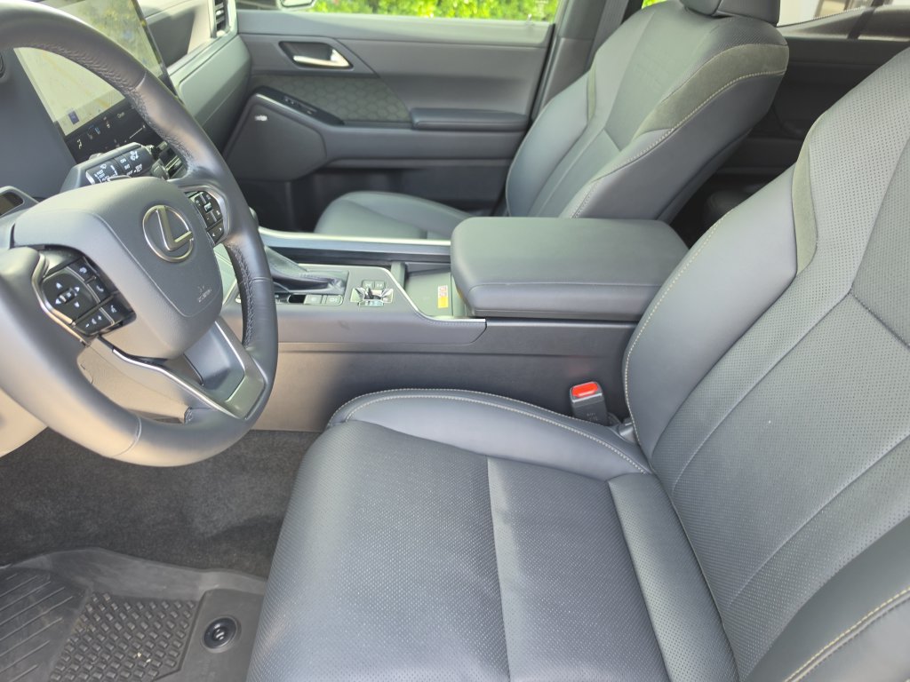 Used 2024 Lexus GX 550 AWD/4WD image 18