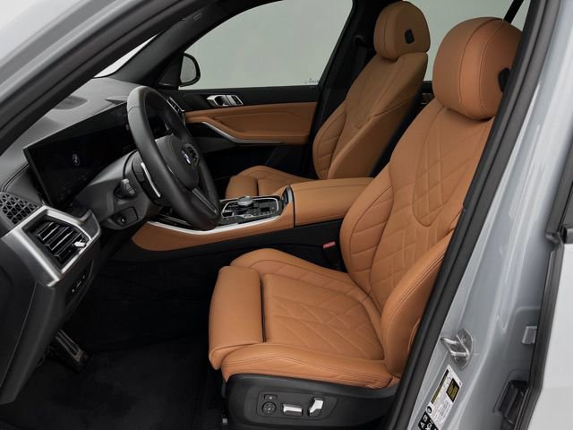 Certified 2025 BMW X5 xDrive40i w/ Executive Package AWD/4WD image 11