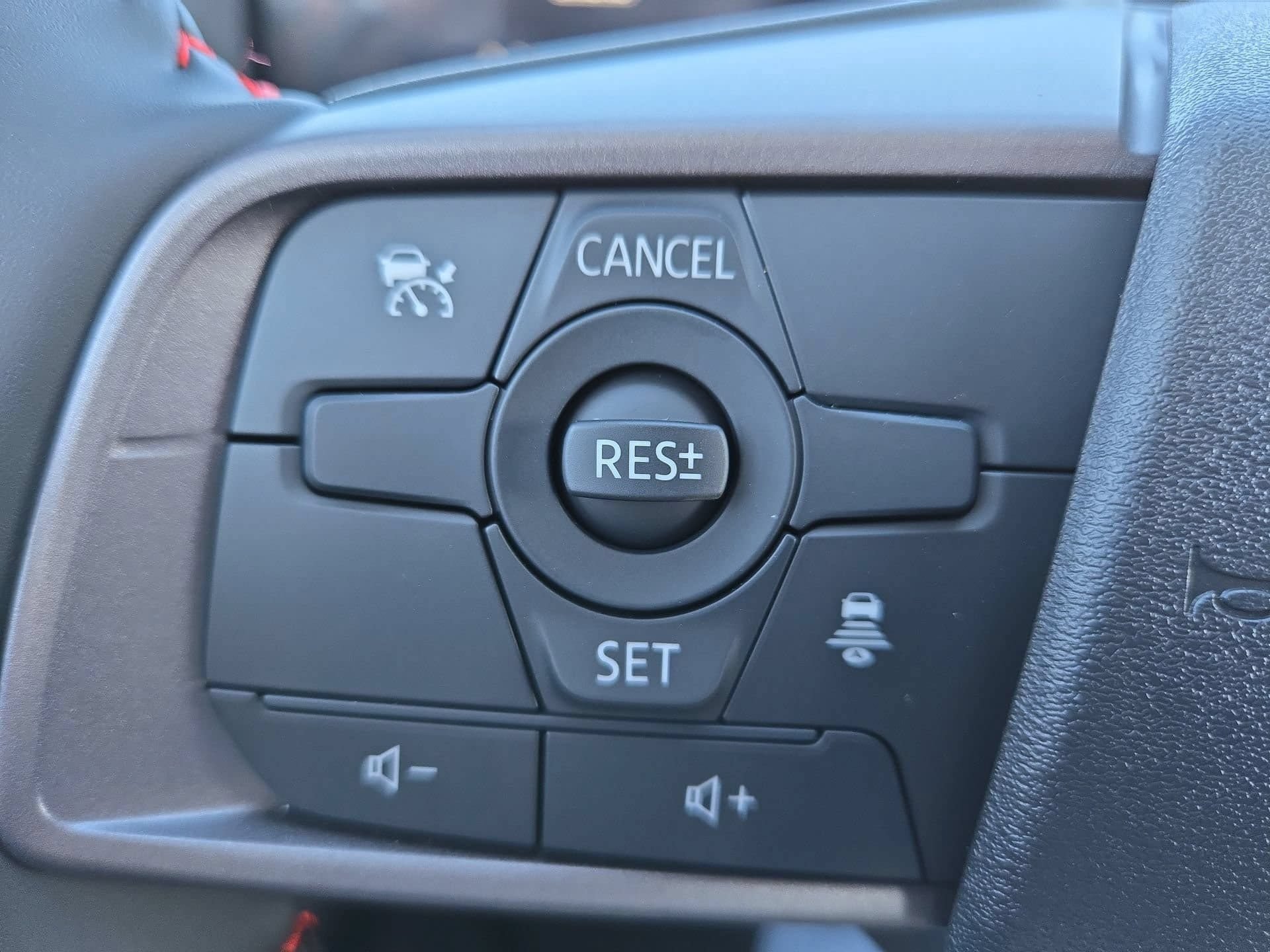 New 2026 Nissan Sentra SR w/ Floor Mat Package FWD image 9