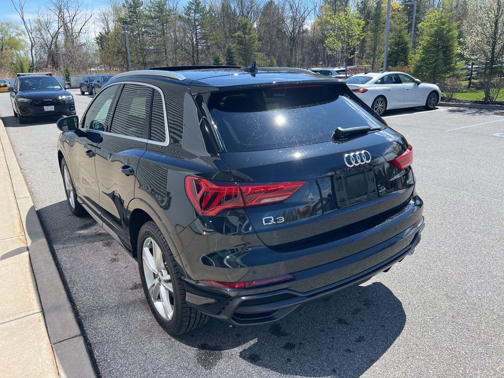 Used 2020 Audi Q3 2.0T Prestige w/ Prestige Package image 33