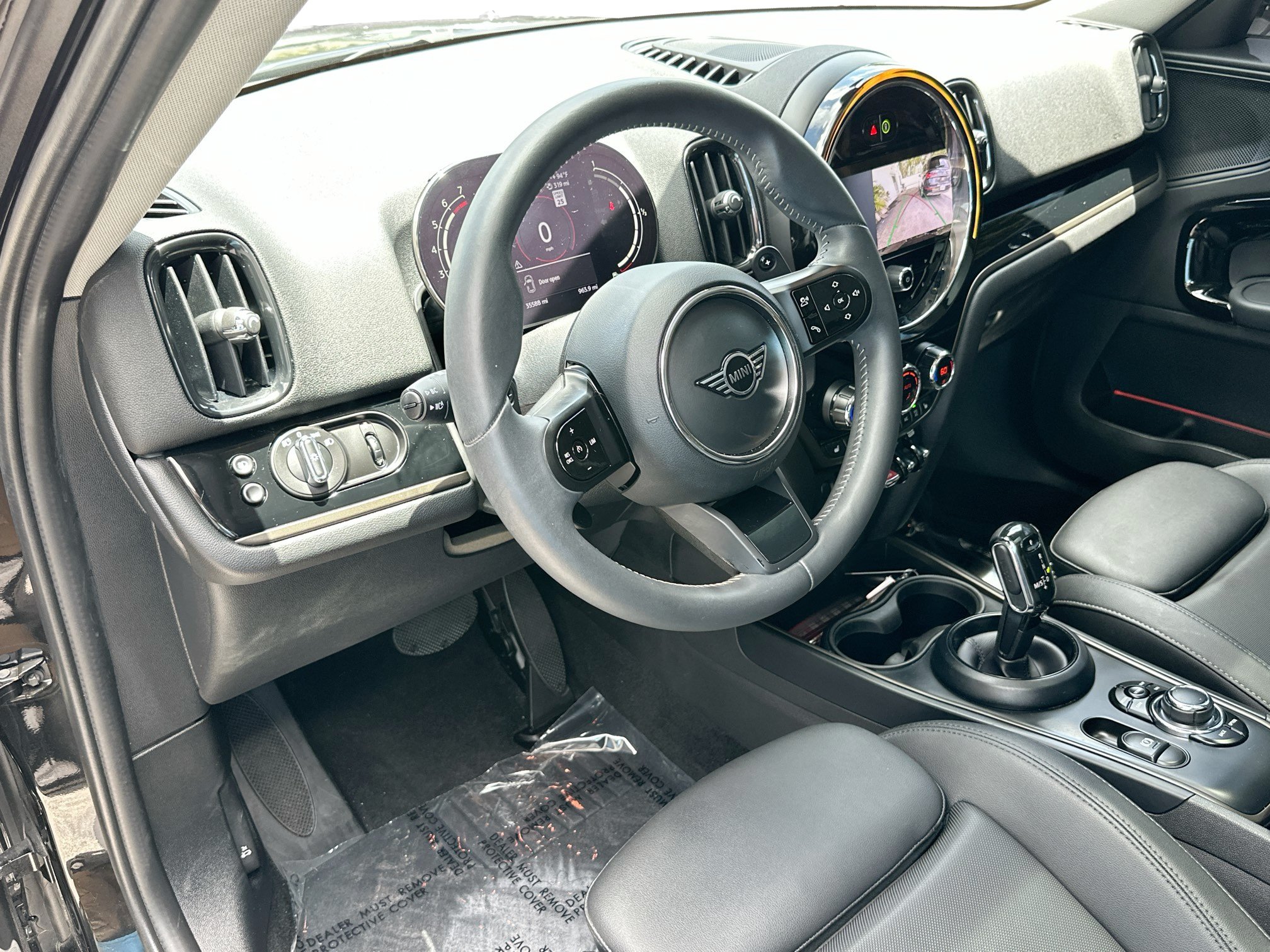 Used 2024 MINI Cooper Countryman S w/ Premium Package FWD image 9