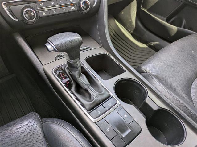 Used 2020 Kia Optima SE image 11