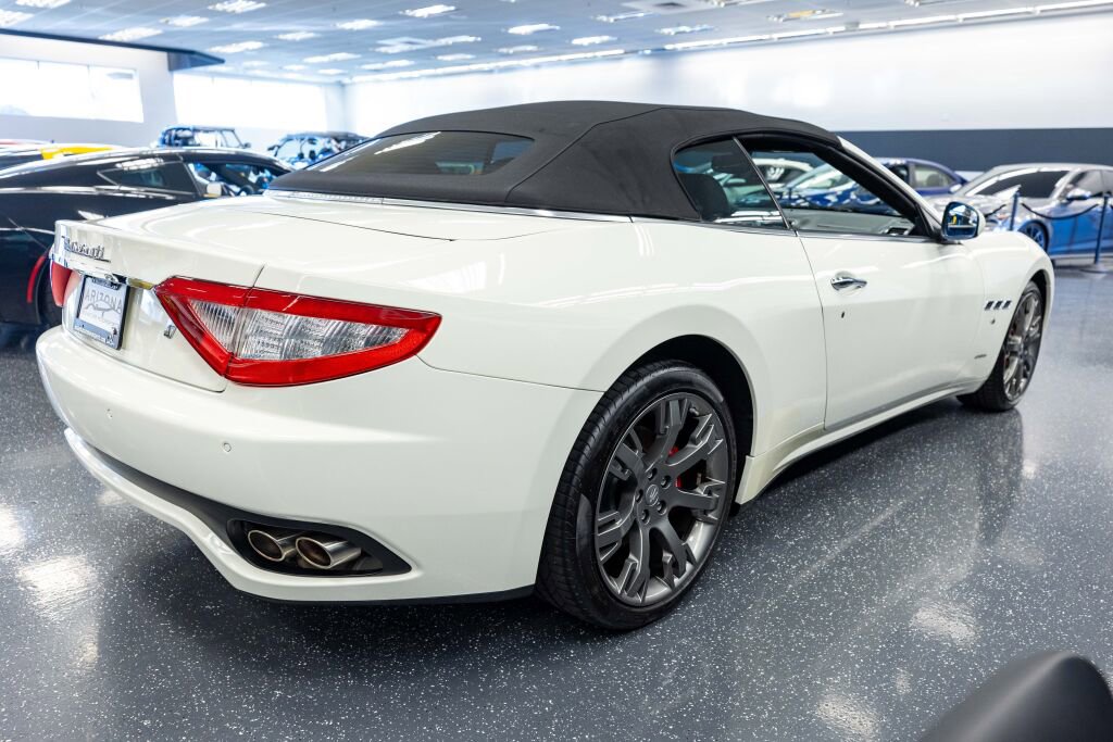 Used 2011 Maserati GranTurismo Convertible image 6