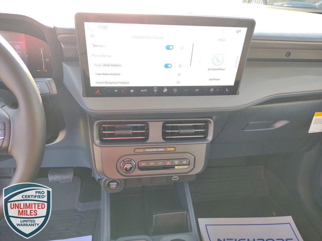 New 2025 Ford Maverick XLT w/ XLT Luxury Package image 17