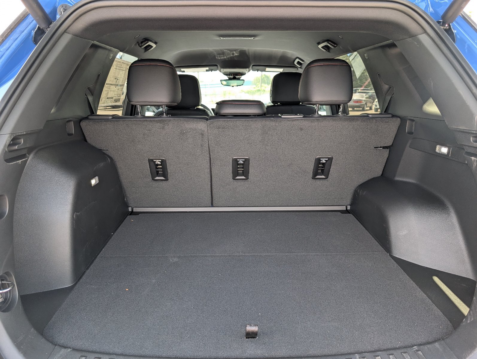 New 2027 Chevrolet Equinox RS w/ Safety and Technology Package FWD image 5