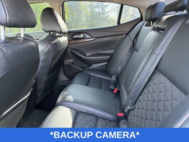 Used 2017 Nissan Maxima Platinum FWD image 7