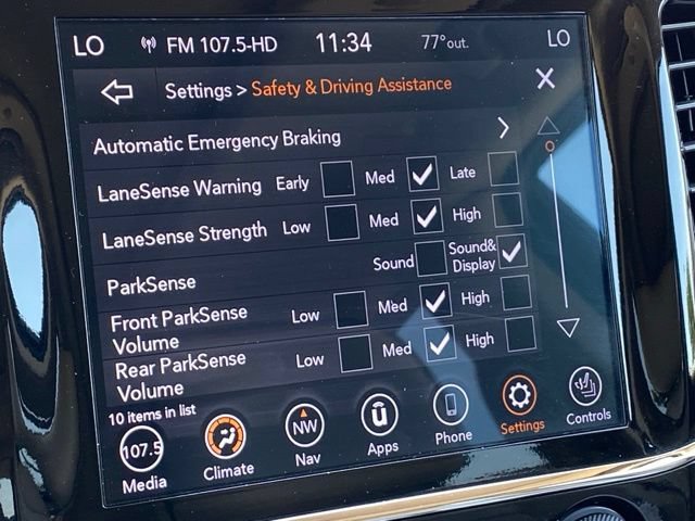 Used 2020 Jeep Grand Cherokee Overland w/ Interior Metal Package AWD/4WD image 21