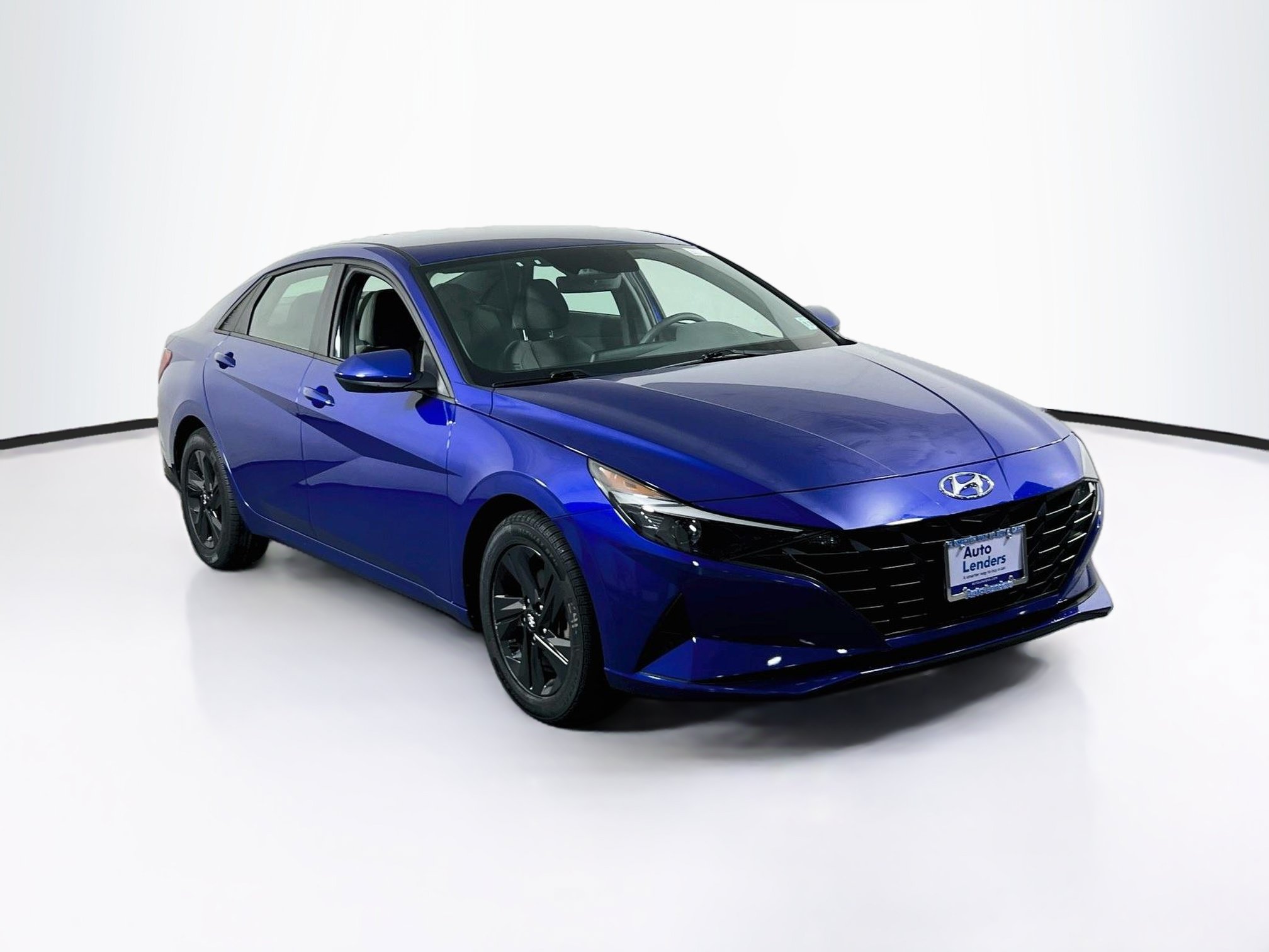Used 2023 Hyundai Elantra SEL FWD image 3