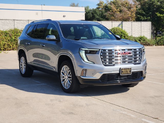 Used 2025 GMC Acadia Denali w/ Super Cruise Package FWD image 3