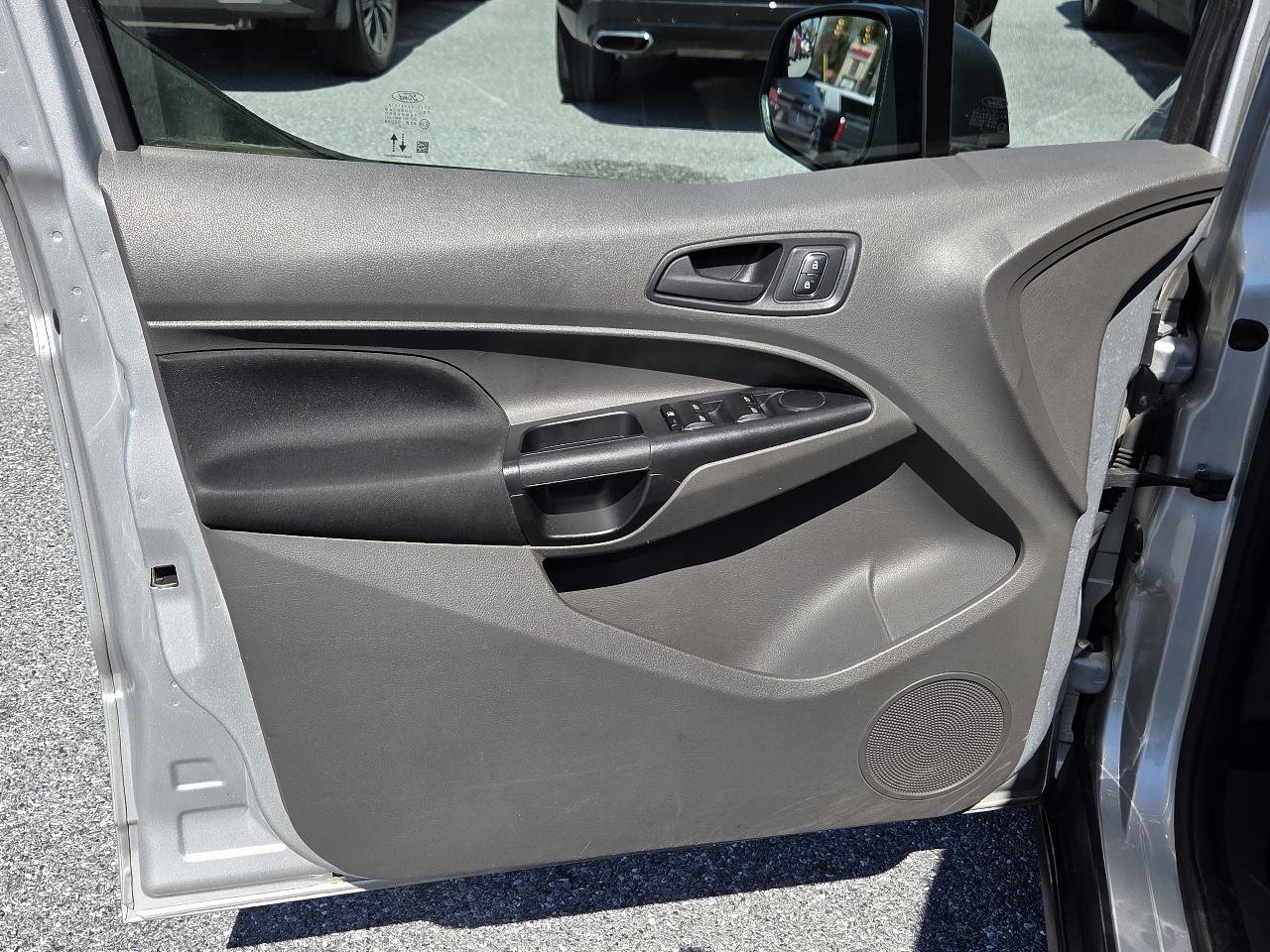 Used 2021 Ford Transit Connect XL image 11