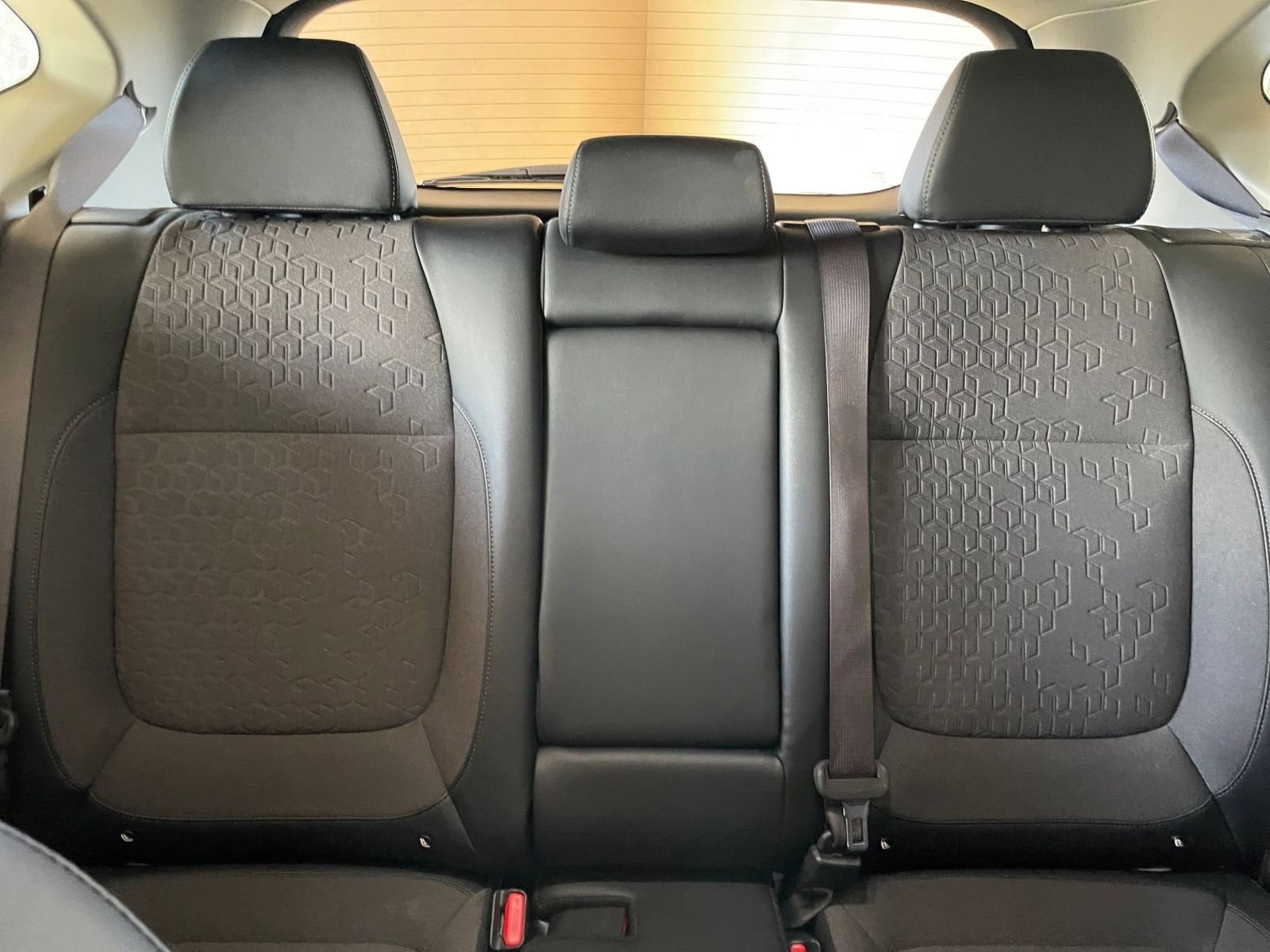 Used 2025 Kia Seltos S FWD image 39