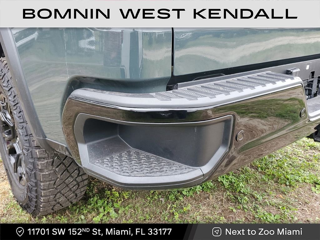 Used 2025 Chevrolet Silverado 1500 ZR2 w/ Technology Package image 13