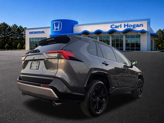 Used 2024 Toyota RAV4 XSE AWD/4WD image 3