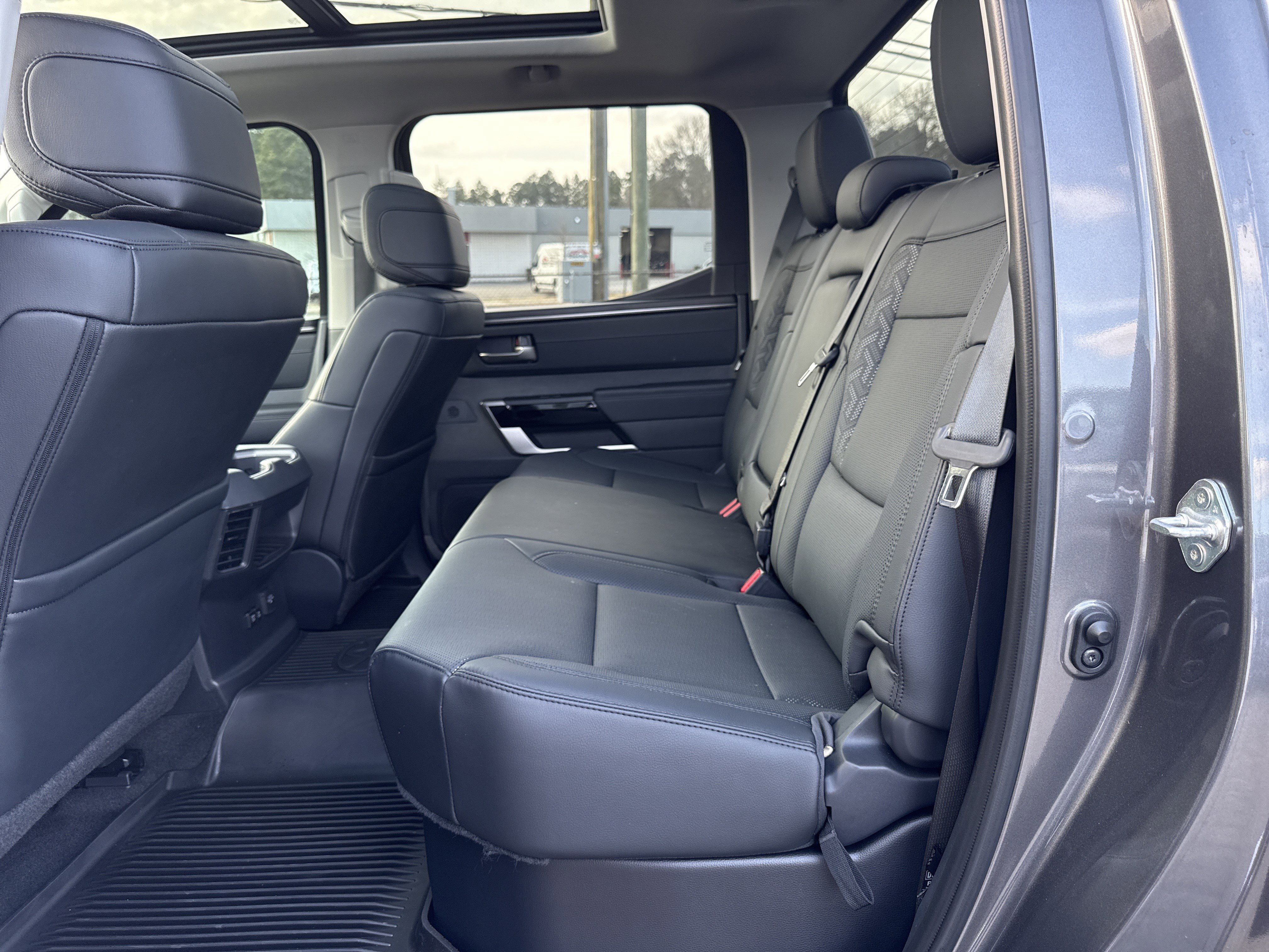 Used 2024 Toyota Tundra Limited image 19