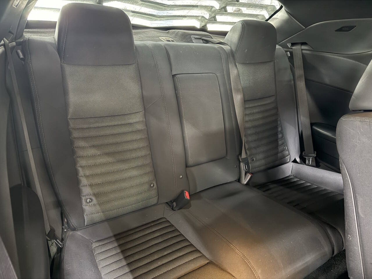 Used 2014 Dodge Challenger SXT RWD image 14