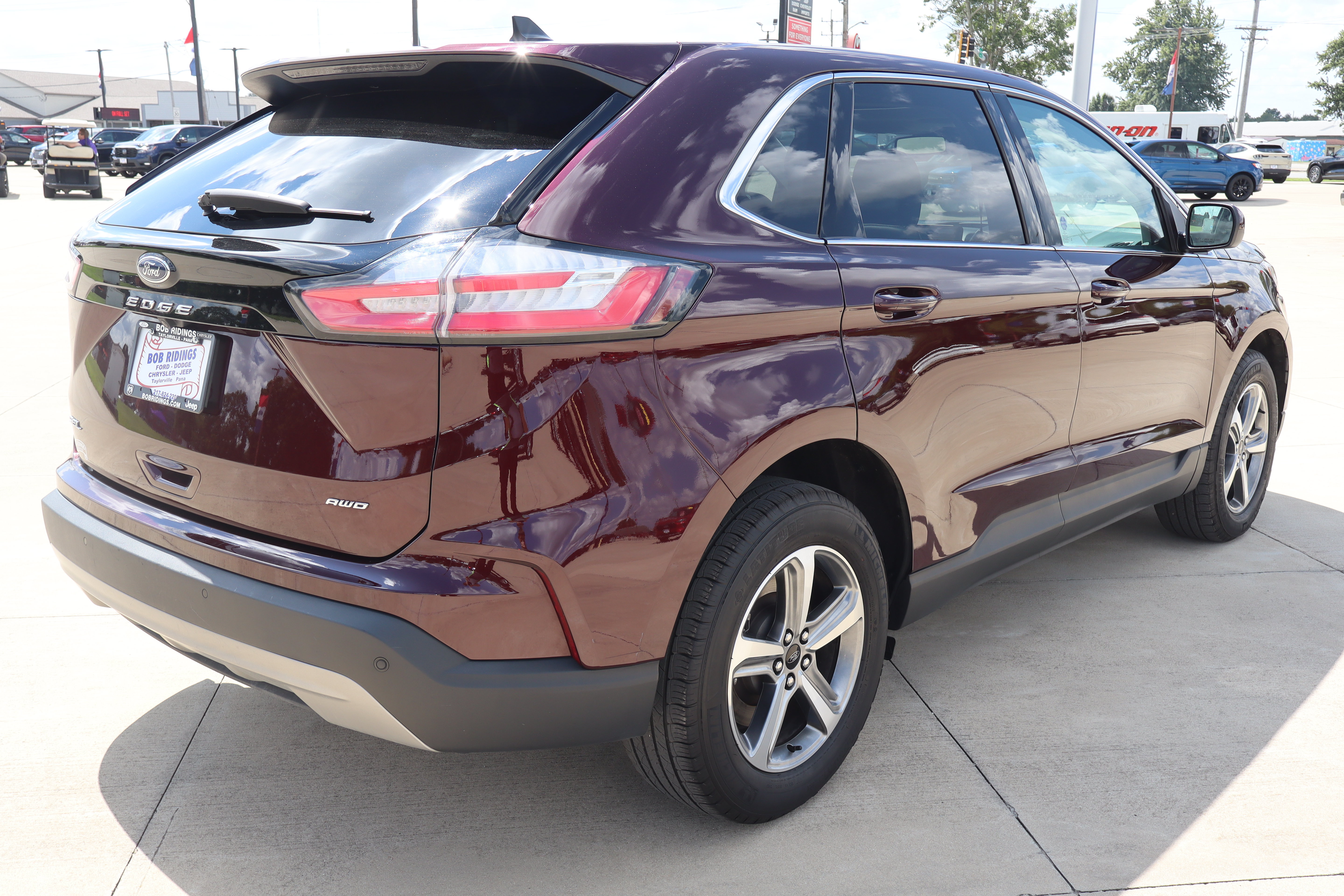 Used 2024 Ford Edge SEL w/ Convenience Package AWD/4WD image 6