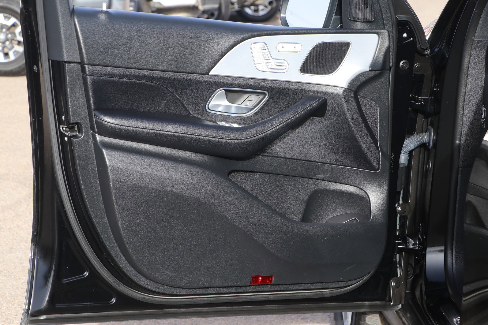 Used 2024 Mercedes-Benz GLE 350 4MATIC image 10