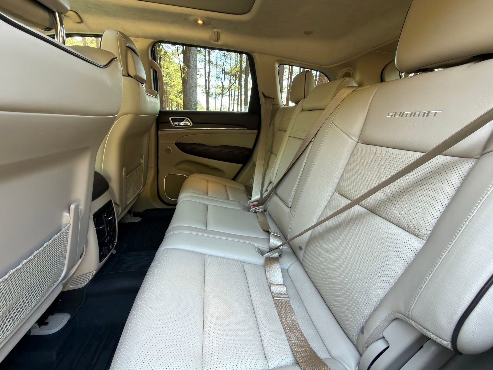 Used 2020 Jeep Grand Cherokee Summit image 14