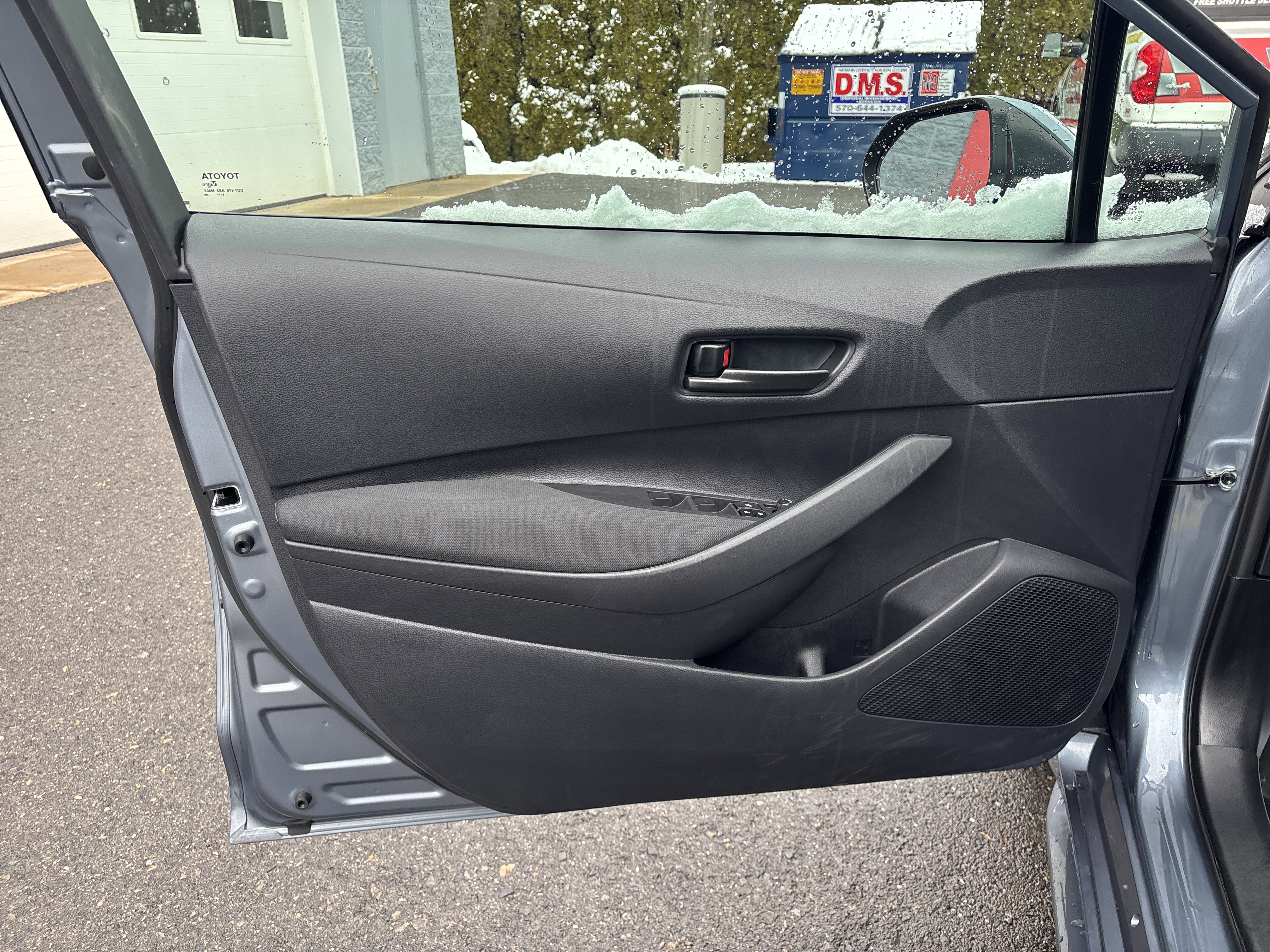 Certified 2025 Toyota Corolla LE image 18