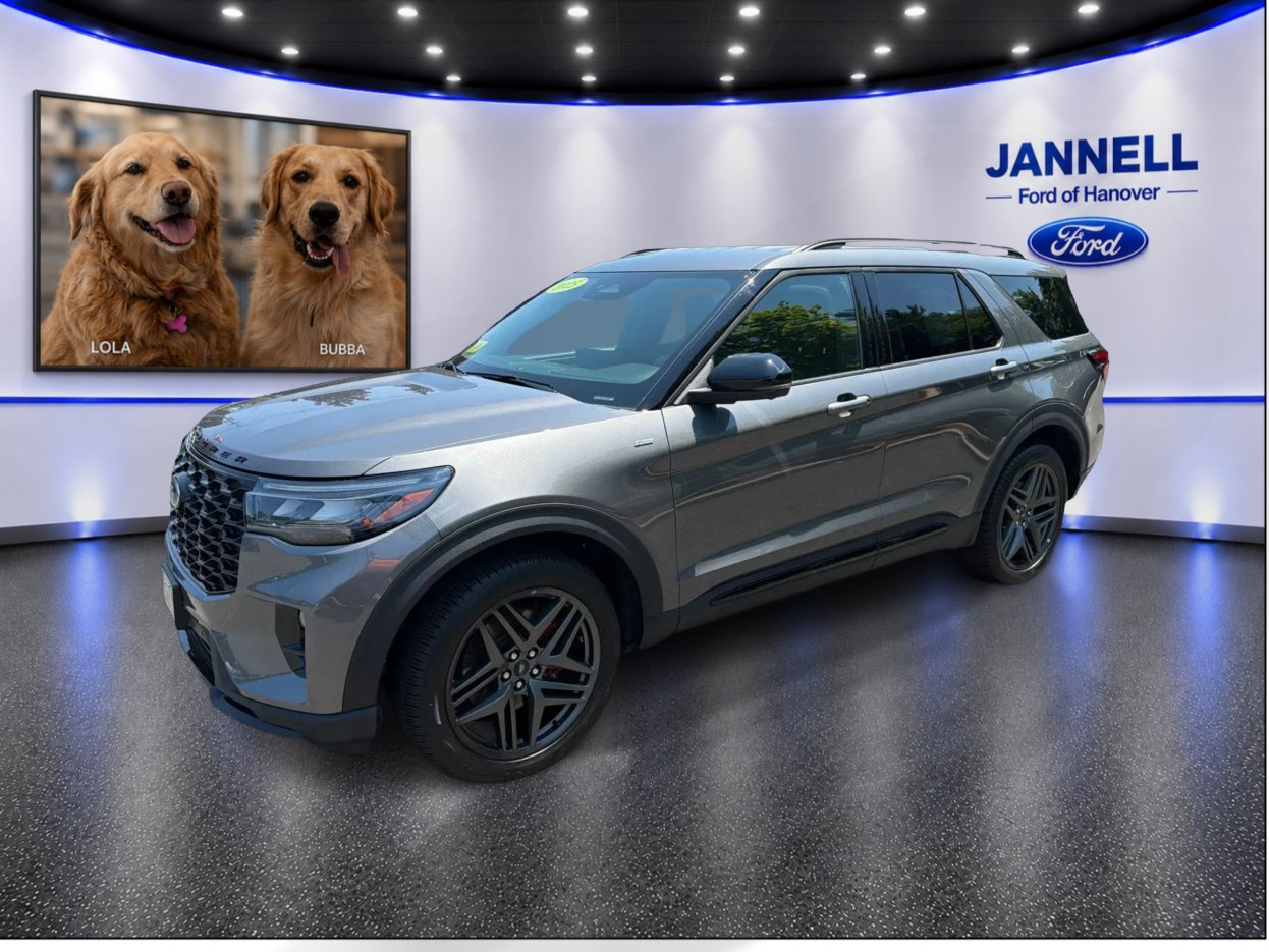 Used 2025 Ford Explorer ST-Line w/ ST-Line Street Pack