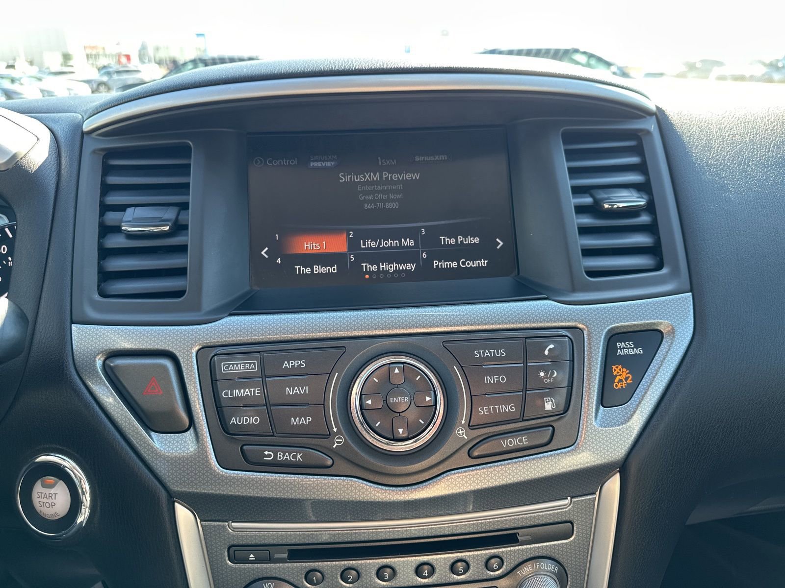 Used 2019 Nissan Pathfinder SL AWD/4WD image 60