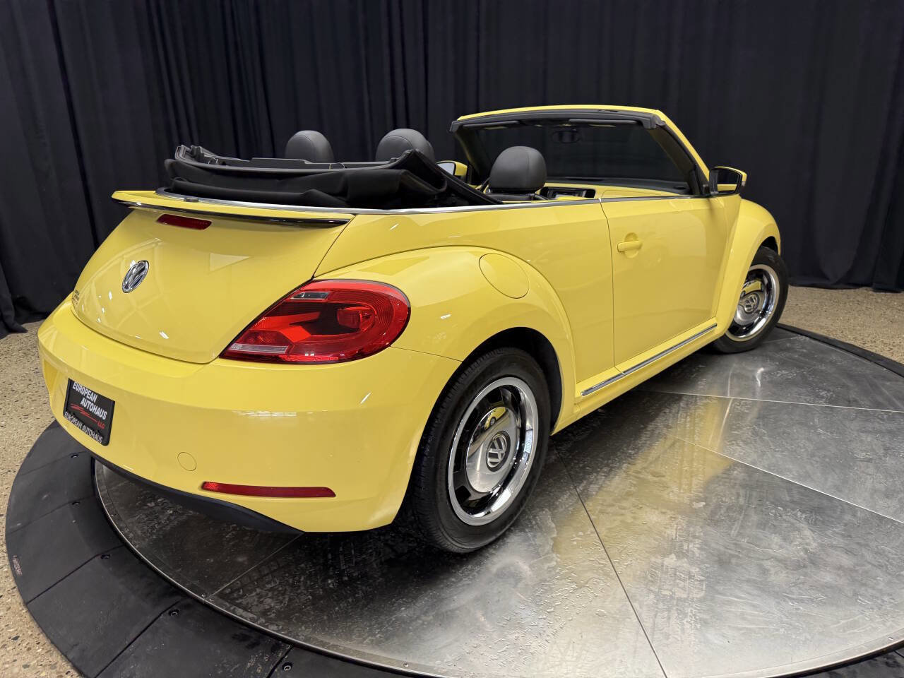 Used 2013 Volkswagen Beetle 2.5 image 8
