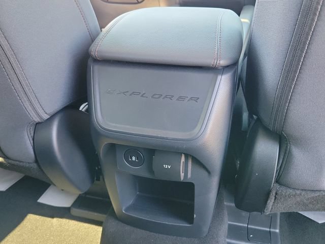 Used 2026 Ford Explorer Active RWD image 19