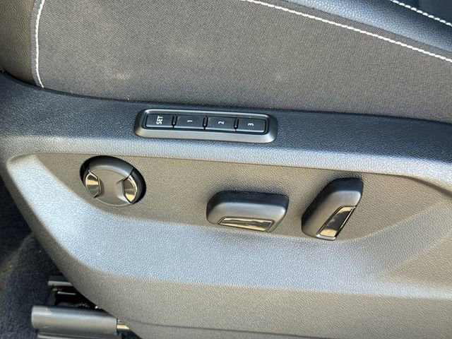 New 2026 Volkswagen Atlas Cross Sport SEL R-Line image 37