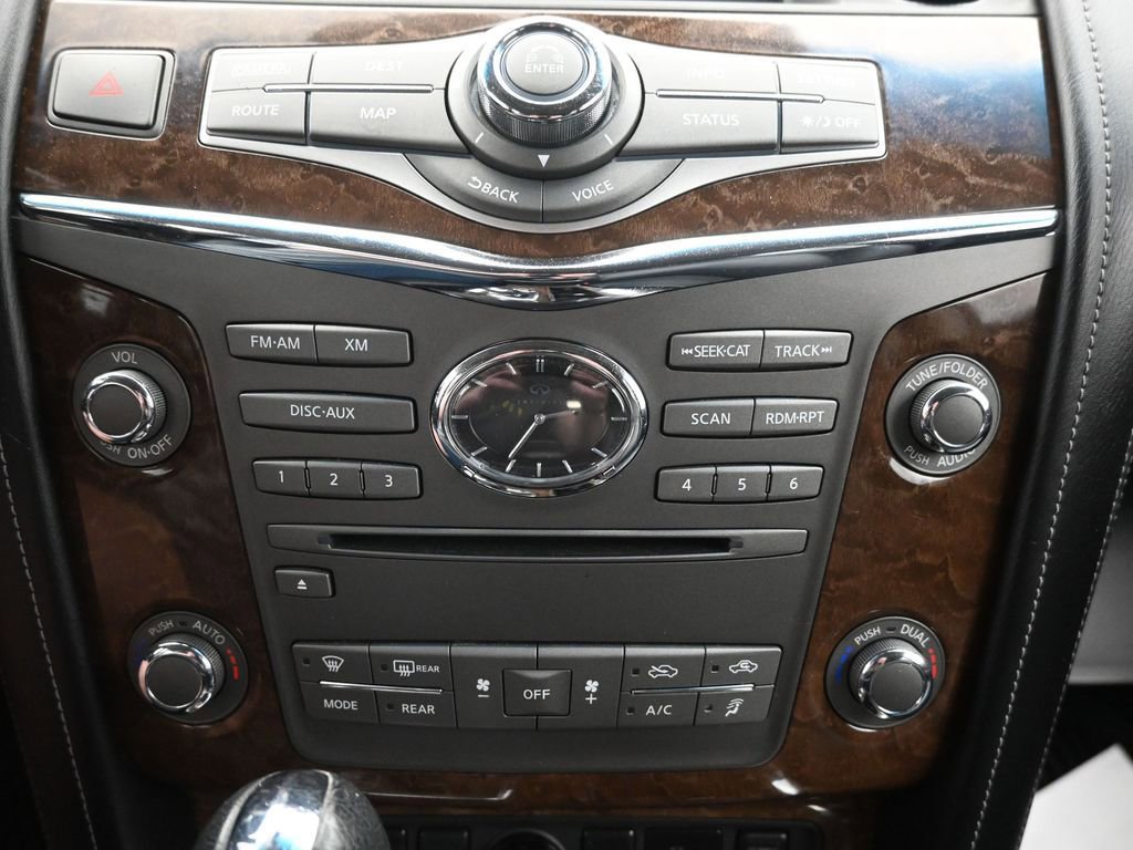 Used 2016 INFINITI QX80 4WD w/ Driver's Assistance Package image 16