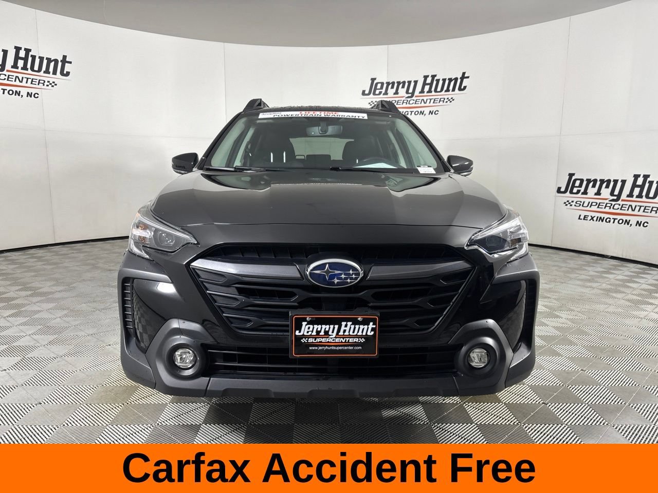 Used 2024 Subaru Outback Premium AWD/4WD image 3