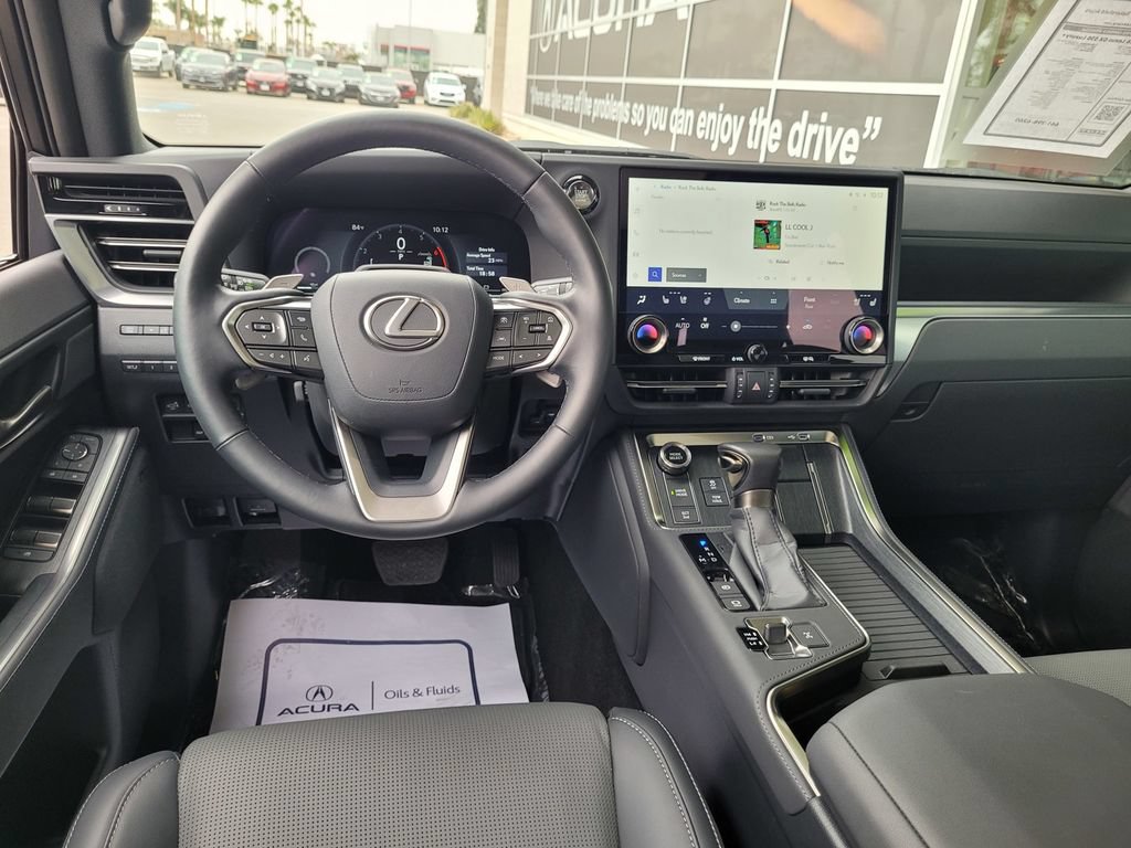Used 2026 Lexus GX 550 w/ Accessory Package (31) AWD/4WD image 21