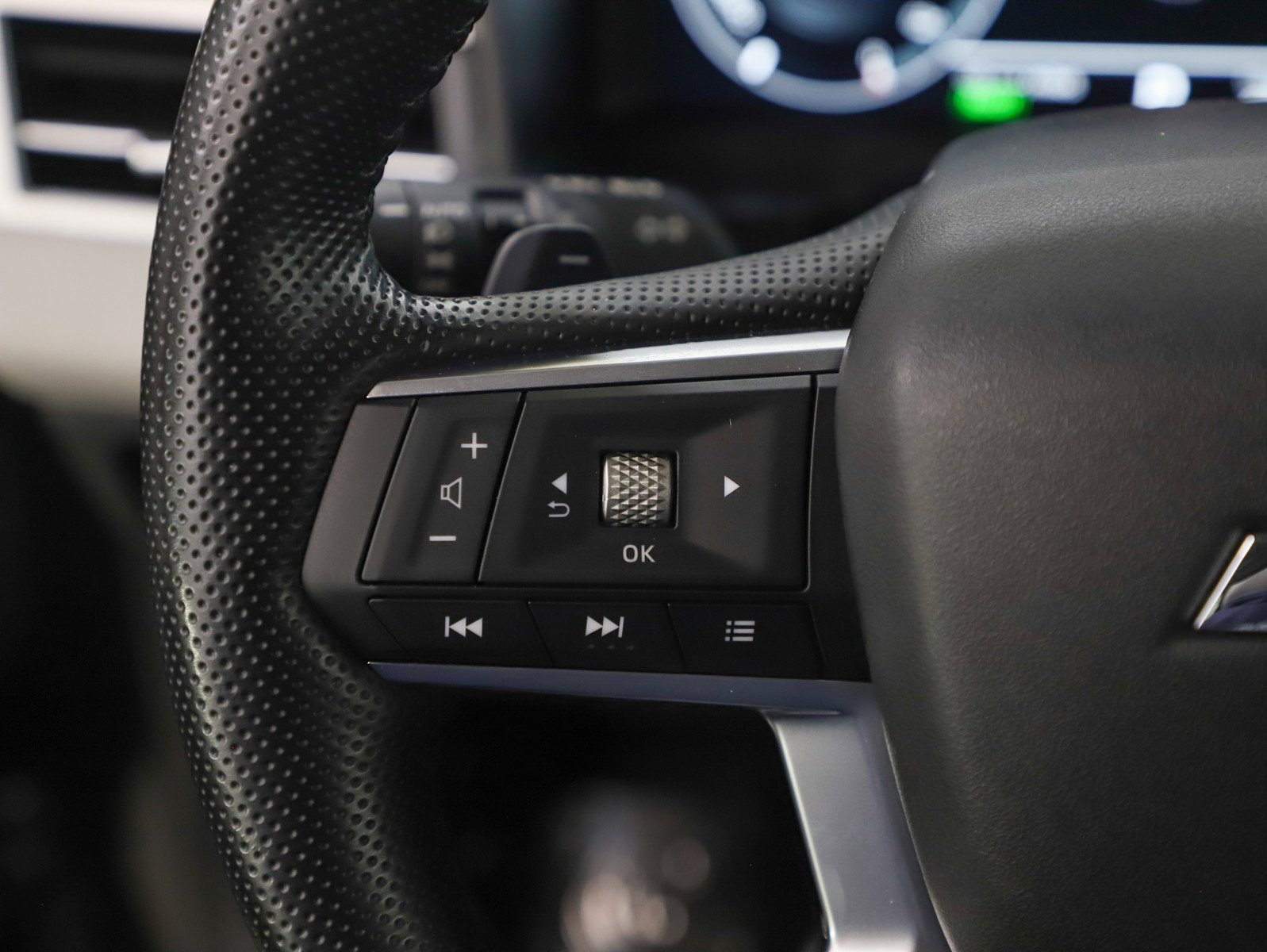 Used 2024 Mitsubishi Outlander SEL image 18