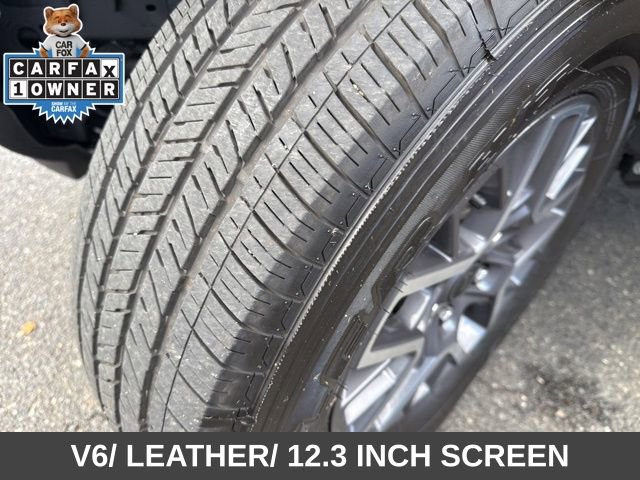 Used 2024 Jeep Wrangler Sahara image 7