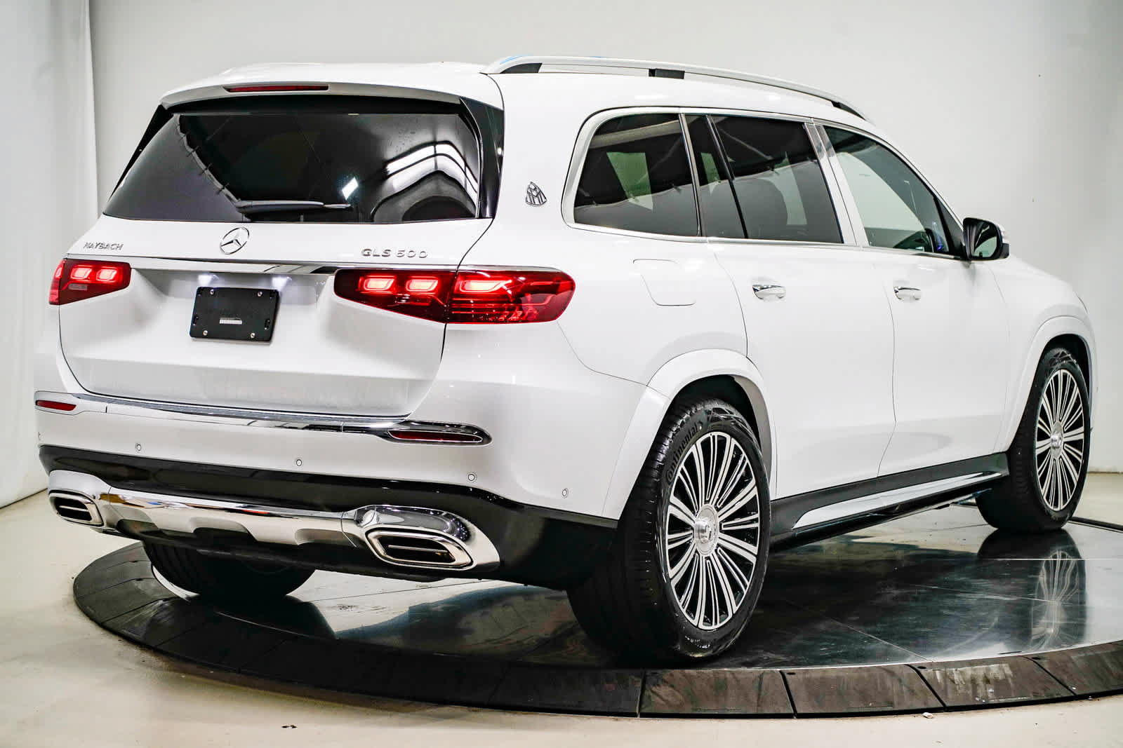 New 2026 Mercedes-Benz Maybach GLS 600 4MATIC image 4