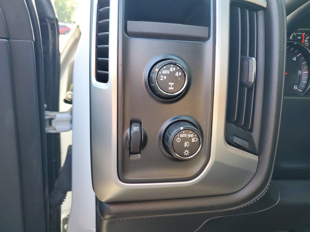 Used 2014 GMC Sierra 1500 SLE w/ SLE Value Package AWD/4WD image 16