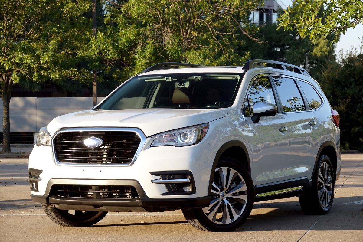 Used 2019 Subaru Ascent Touring image 2