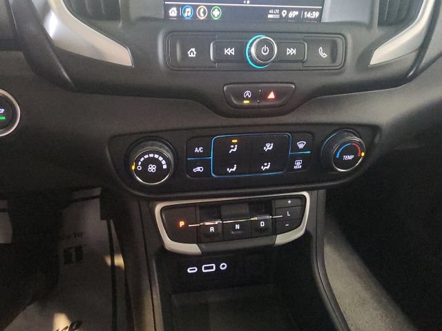 Used 2024 GMC Terrain SLE AWD/4WD image 22