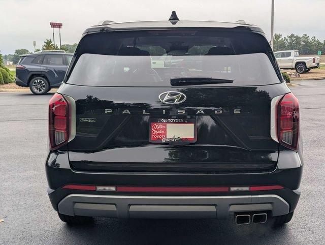 Used 2025 Hyundai Palisade Limited FWD image 11