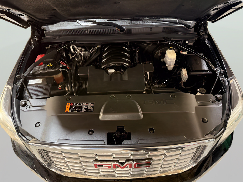 Used 2020 GMC Yukon Denali w/ Open Road Package AWD/4WD image 31