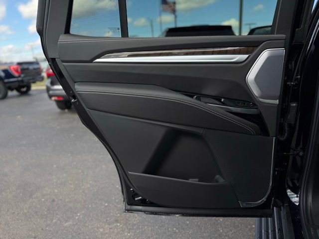 Used 2026 Cadillac Escalade Platinum Sport w/ LPO, Floor Liner Package image 16