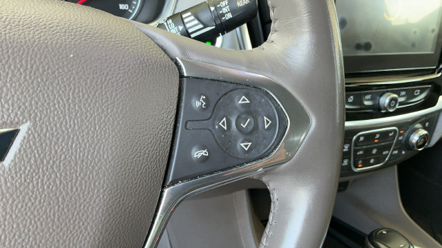 Used 2020 Chevrolet Traverse Premier FWD image 13