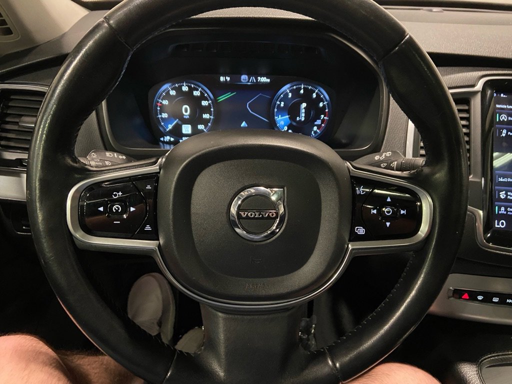 Used 2017 Volvo XC90 T6 Momentum w/ Vision Package image 43