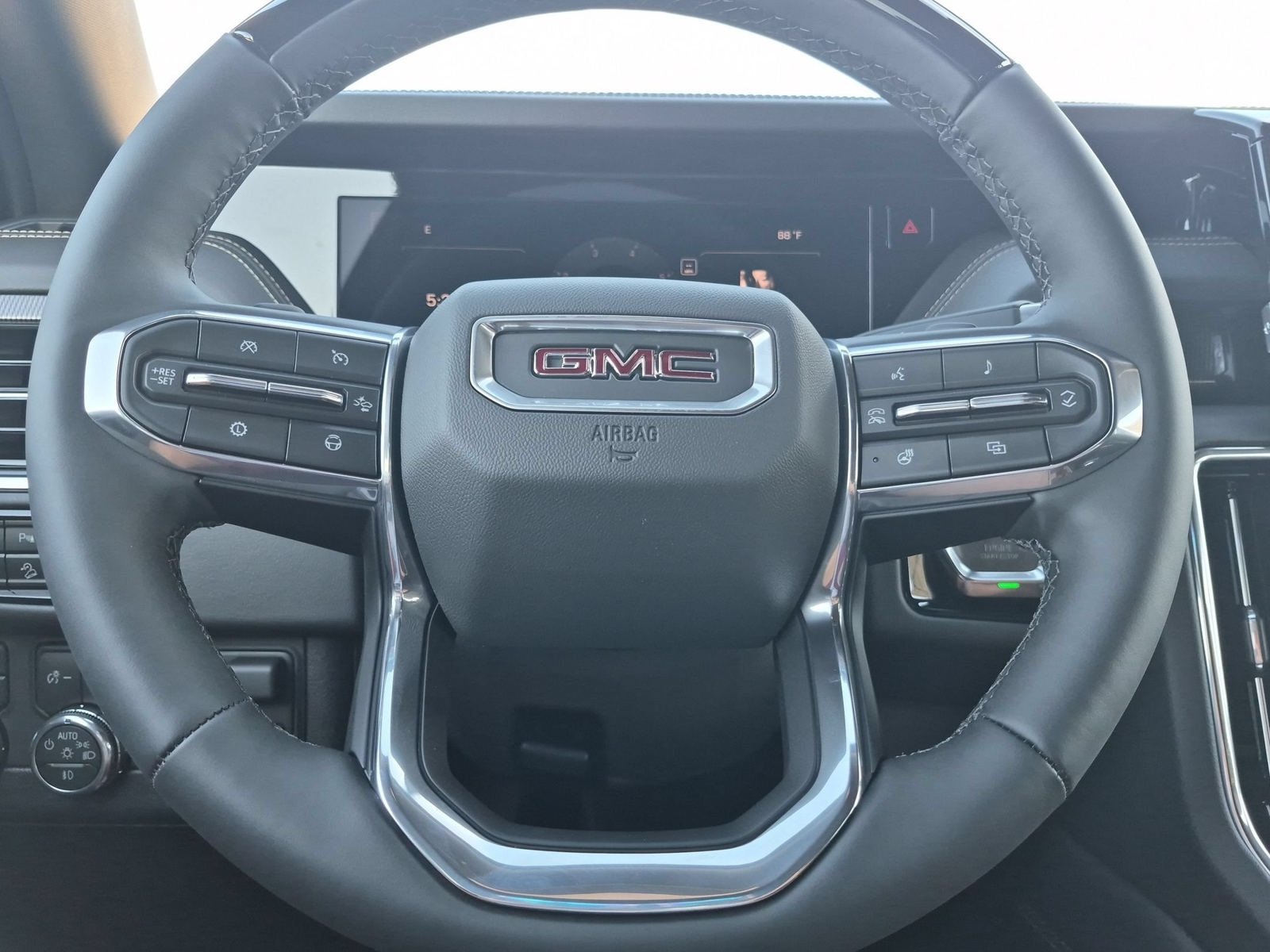 New 2027 GMC Yukon XL Elevation w/ Elevation Premium Package AWD/4WD image 12