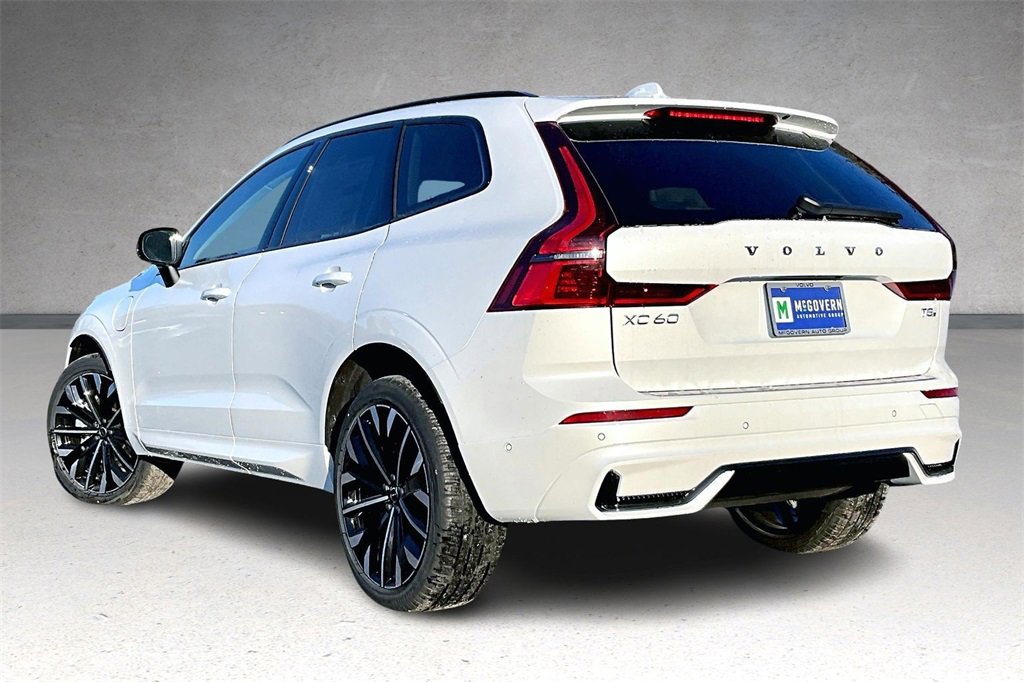 New 2026 Volvo XC60 T8 Ultra w/ Protection Package Premier image 3
