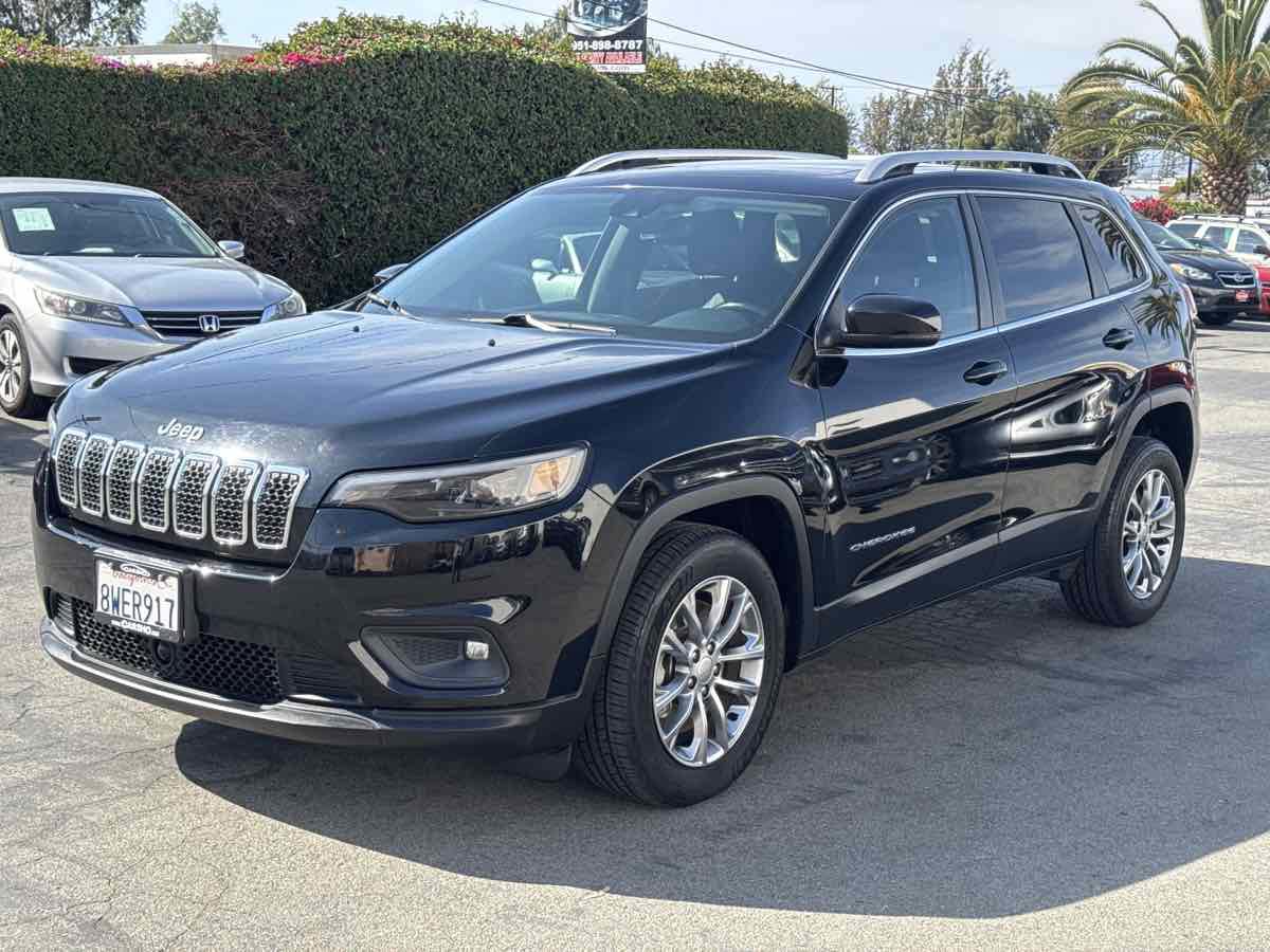 Used 2021 Jeep Cherokee Latitude Lux w/ Sun & Sound Group image 3